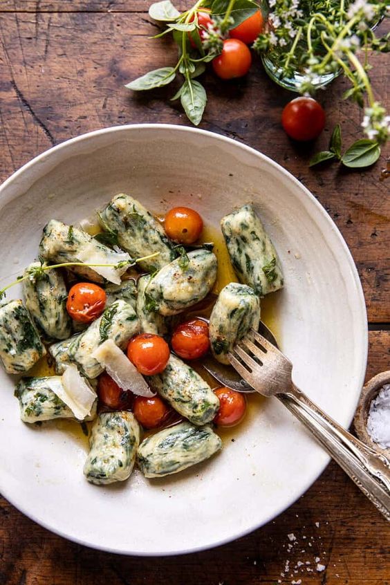 Learn how to make homemade ricotta gnocchi pasta and pesto sauce 7/28